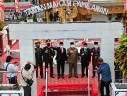 Pemkab Mura Peringati Hari Pahlawan Nasional Dengan Upacara dan Ziarah Makam