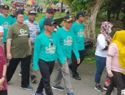 Anggota DPRD Mura Heriyus Ikuti Jalan Sehat Bersama Masyarakat