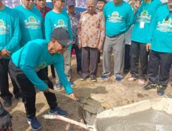 Heriyus Sumbang 50 Sak Semen Untuk Pembangunan Masjid Samirhan Hamzah