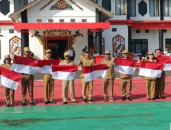 Masyarakat Kurang Mampu di 10 Kecamatan Mura Akan Terima Bendera Merah Putih Gratis