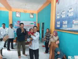 Wabup Rejikinoor Apresiasi PT IMK Salurkan Bantuan untuk Anak Stunting di Mangkahui