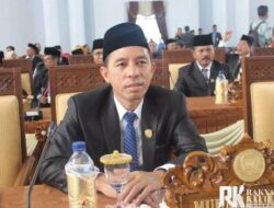 Dewan Minta Pemkab Perhatikan Kesejahteraan Tenaga Pengajar