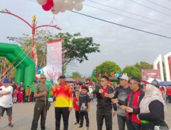 Wabup Mura Lepas Peserta Jalan Sehat Rangkaian HUT ke 78 RI