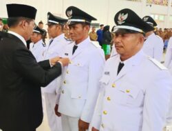 Bupati Mura Lantik dan Ambil Sumpah Janji Jabatan 34 Kepala Desa