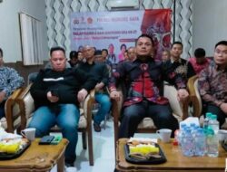 Ketua DPRD Mura Nobar Wayang Kulit Bersama Polres Mura
