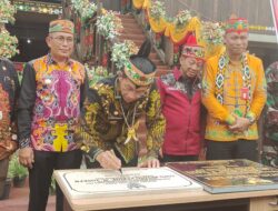 Bupati Resmikan Lopo Betang Perdie M. Yoseph