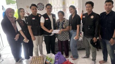 Sebagai Wujud Kepedulian, Karang Taruna Mura Berikan Bantuan Untuk Korban Kebakaran