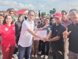 Gelar Senam Bersama Pegiat Literasi, Dispursip Mura Terima Penghargaan