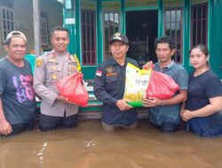 Bersama Forkopimcam, Kapolsek Murung Turut Distribusikan Bantuan Paket Sembako di Lima Desa