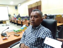 Politikus Ini Perjuangkan Listrik Untuk 8 Desa di Seruyan