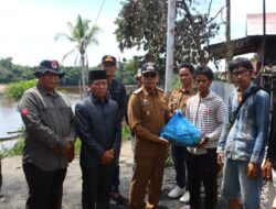 Korban Kebakaran di Desa Muara Jaan Terima Bantuan dari Pemkab Mura