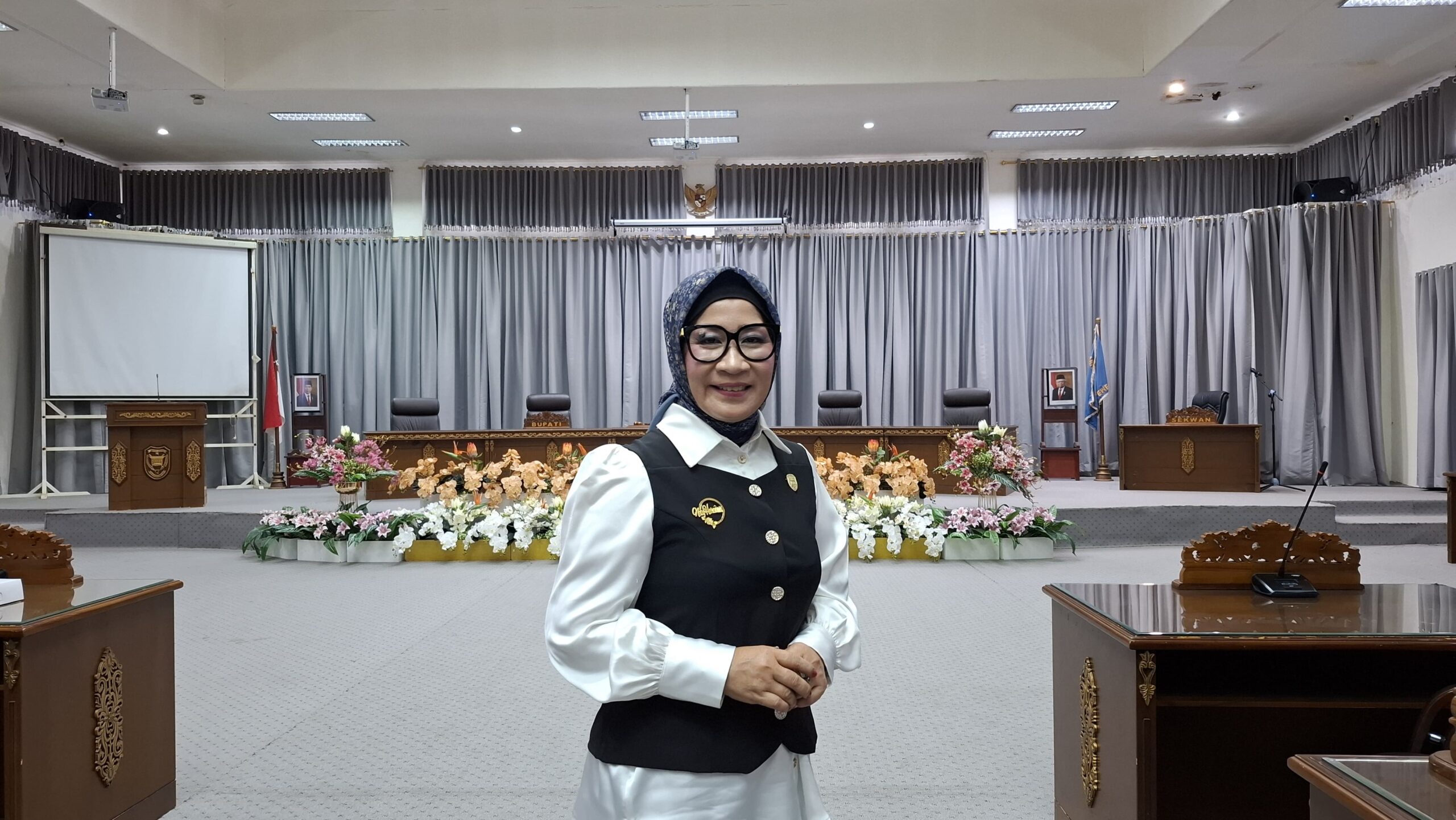 ANGGOTA DPRD – Hj. Nety Herawati