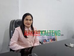 Anggota DPRD Apresiasi Pemberian Penghargaan kepada Perusahaan dukung Program Disnakertranskop UKM