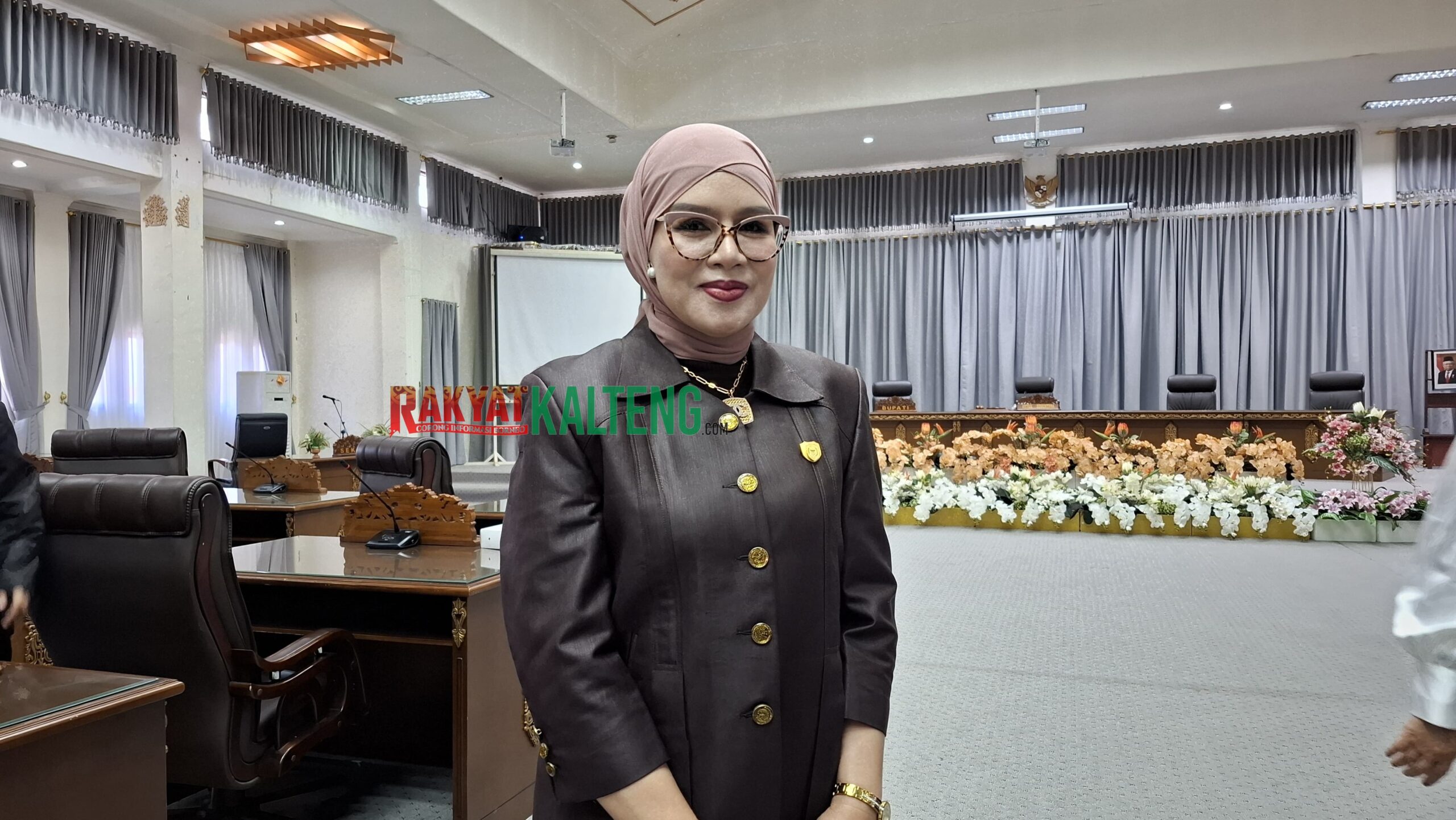 WAKET II DPRD Barito Utara - HJ Sri Neni Trianawati