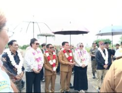 Kedatangan Bupati dan Wakil Bupati Mura Disambut Meriah di Bandara