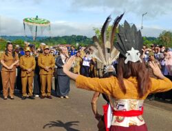 Perdana Masuk Kantor Kerja Bupati dan Wakil Bupati Disambut Meriah
