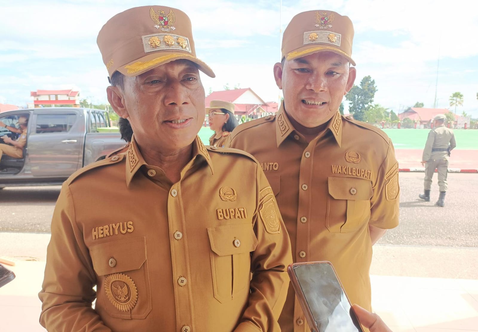 Mengundurkan Diri
