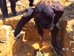 Bupati Mura Lakukan Peletakan Batu Pertama Pembangunan GPdI Smirna Puruk Cahu