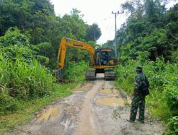 Kodim 1012 Buntok Kerahkan Alat Berat Kegiatan TMMD ke-124