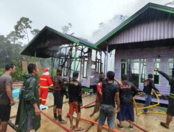Dua Rumah di Jalan Mahir Mahar Puruk Cahu Terbakar