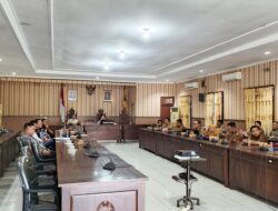 Legislator Kotim Dapil V Desak Perbaiki Jalan Poros Desa
