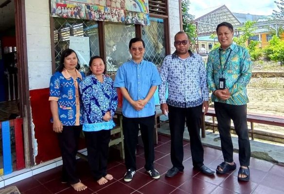 KUNJUNGAN KE SKB-Ketua Fraksi PDI Perjuangan DPRD Barito Utara, H Taufik Nugraha saat melakukan kunjungan kerja ke SKB Muara Teweh.