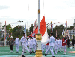 Upacara Penurunan Bendera Pada HUT RI ke 80 di Mura