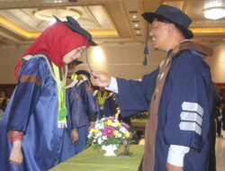 Hadiri Wisuda UMPR, Gubernur Ajak Akademisi Membangun Daerah