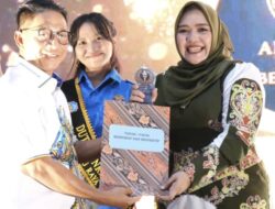 Dina Maulidah Raih Penghargaan Lewat Pambelum Organizer Buka Peluang Kerja bagi Pemuda Murung Raya