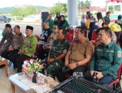 Kasatpol PP Damkar Mura Hadiri Penyaluran bantuan pangan dan pasar murah