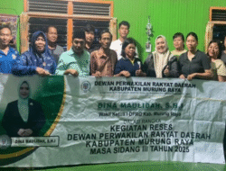 Waket I DPRD Mura Dina Maulidah Serap Aspirasi Warga Desa  Makunjung Soal Perbaikan Jalan