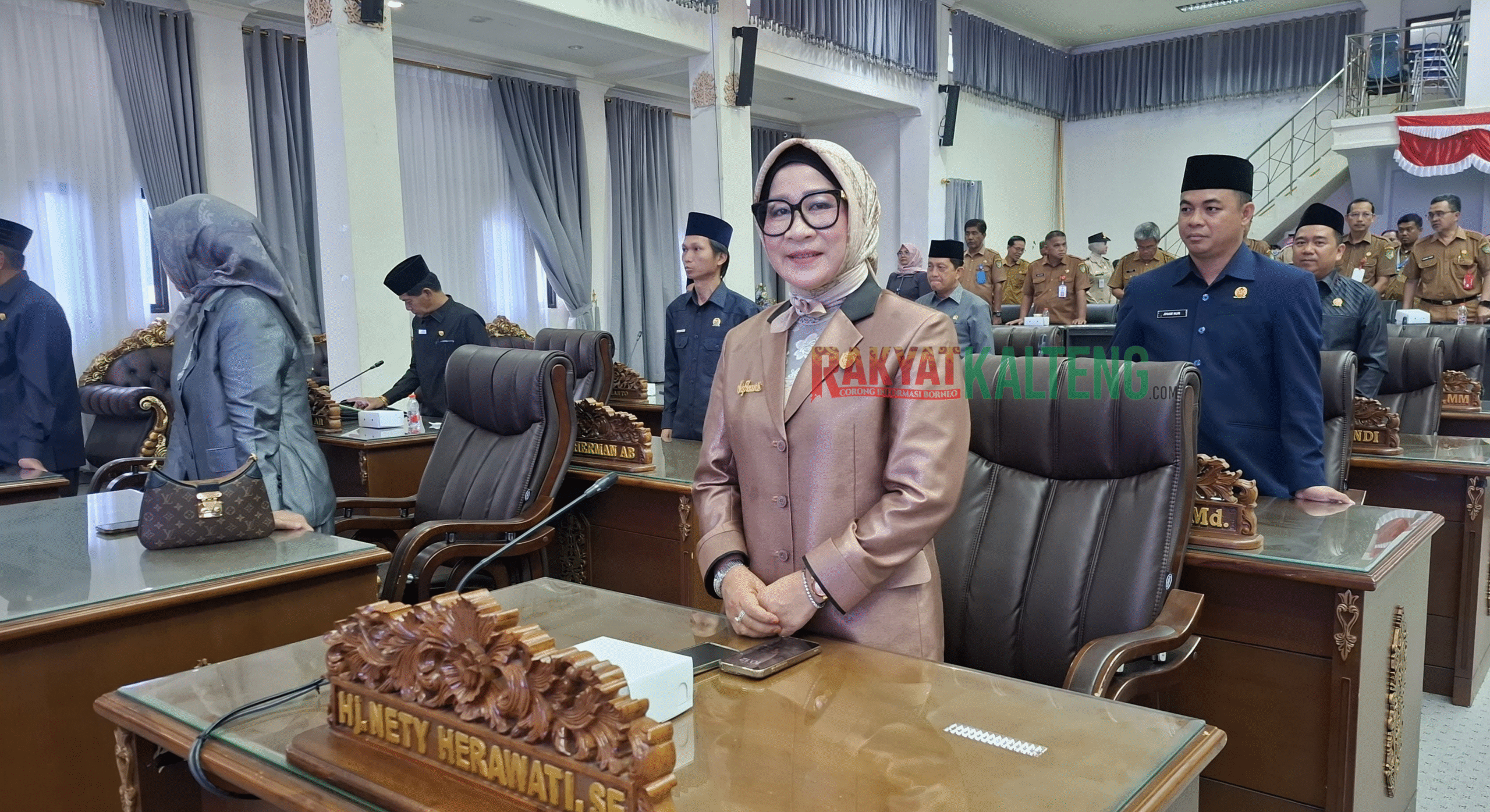 ANGGOTA DPRD BARITO UTARA - Hj Nety Herawati