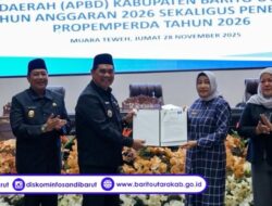 Bupati Barut Sampaikan Pendapat Akhir Terhadap Raperda APBD Tahun 2026