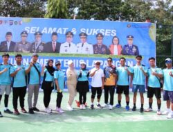 Gubernur Tekankan Sportivitas di Turnamen Tenis Isen Mulang Cup 2025