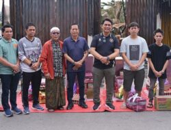 Bupati Barito Utara Serahkan Bantuan Korban Kebakaran Dari Kebutuhan Sembako Hingga Uang Tunai