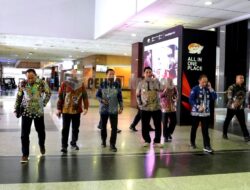 Pemkab Barut Terima UHC Awards 2026