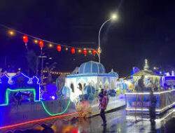 Meski Hujan, Antusiasme Warga Meriahkan Pawai Takbiran di Palangka Raya