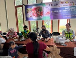 PT BEK Dan PT Pamapersada Nusantara Bagikam 300 Sembako Dan Pemeriksaan Kesehatan Gratis