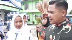 Saat Kunjungan Disdik Kalteng, Siswi Ini Sampaikan Harapan Mendapat KIP Kuliah