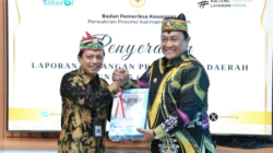 Penyerahan Laporan Keuangan Pemerintah Daerah (LKPD) Pemerintah Provinsi (Pemprov) Kalimantan Tengah (Kalteng) Tahun Anggaran 2025.