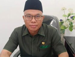 Tangani Jalan Longsor, Anggota DPRD Barut Harap Pekerjaan Sesuai Teknis Dan Kualitas Konstruksi