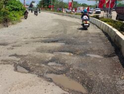 Warga Keluhkan Banyaknya Akses Jalan Dalam Kota Puruk Cahu Alami Kerusakan