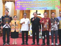 Bupati Murung Raya Buka Pembinaan Fungsionaris GKE di Puruk Cahu
