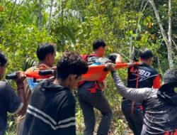 Sempat Dikabarkan Hilang, BPBD Barut Bersama Tim Gabungan Berhasil Evakuasi Seorang Perempuan Lansia