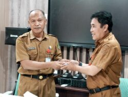 Diskominfosandi Barito Utara Langsungkan Sertijab Dua Pejabat