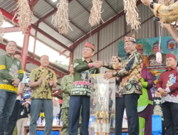 Heriyus Ajak Masyarakat Rawat Budaya Dayak di Tengah Arus Modernisasi