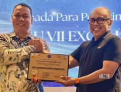 Dishub Mura Raih Penghargaan atas Komitmen Dukung Keselamatan Penerbangan