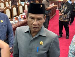 Arton S Dohong Tekankan Peran Strategis Guru dalam Pembangunan Daerah
