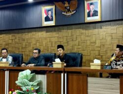 Sekda Drs Muhlis Lepas Sebanyak 11 Kafilah Asal Barito Utara Tergabung Kontingen Kalteng Siap Ikuti MTQ Nasional Tahun 2026